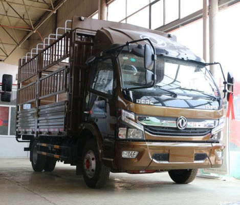 Kabin yang lebih luas Diesel 4x4 Truk kargo Berat ringan 5.5T Poros belakang Nominal