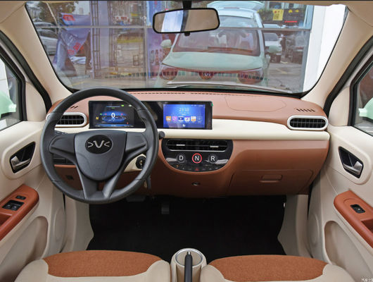 XH EV Electric Car High Speed Mini Electric Car Dengan Jangkauan Berkendara Panjang 200KM
