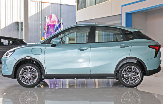 400KM LFP Baterai Electric SUV Mobil 5 Kursi 5 Pintu CNAS persetujuan