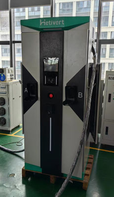 Komersial DC EV Charging Pile Lantai Dipasang 160kW IP54 Cepat Dengan Layar UV