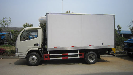 4T Freezer Truk Kotak Truk Mesin Diesel Euro 5 Standar